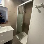 Maisonnette Individuelle Avec Acces Piscine