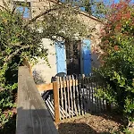 Maisonnette Individuelle Avec Acces Piscine Feriehus